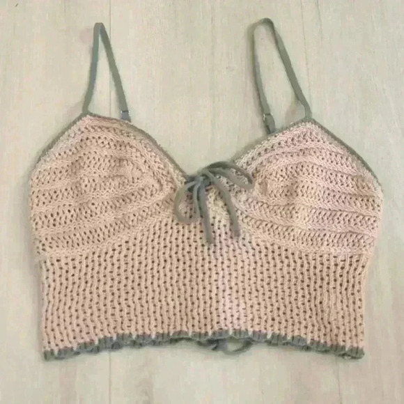 LOVE KNITS | Women's Tan/Green Crochet Tie-Up Spaghetti Strap Crop Top - Picture 1 of 4